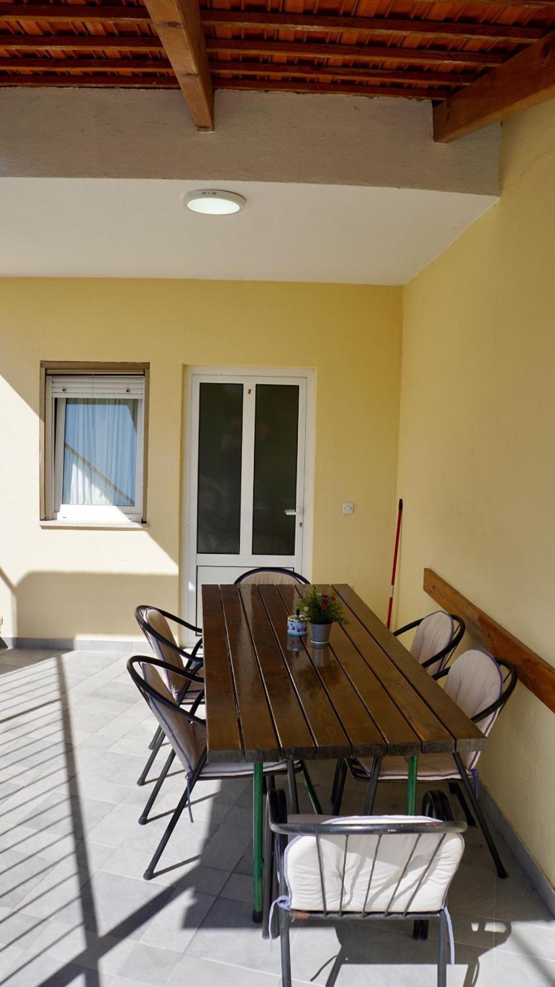 Apartments Niksa Kastelan Omis Exterior photo